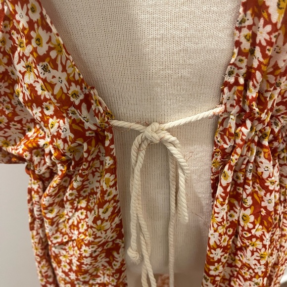 NWT Twig and Arrow Rayon rope gathered shrug - Picture 5 of 10